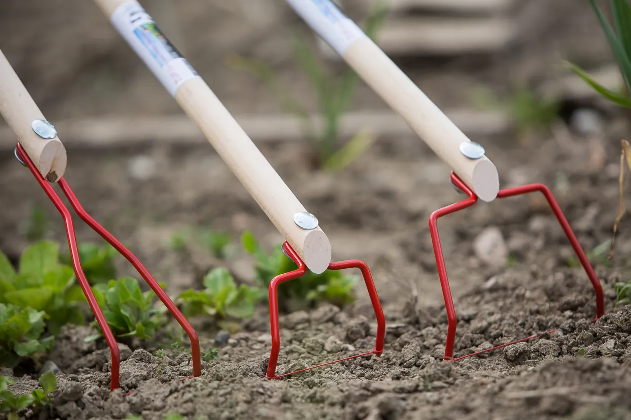 Zicko med uporabo na vrtu